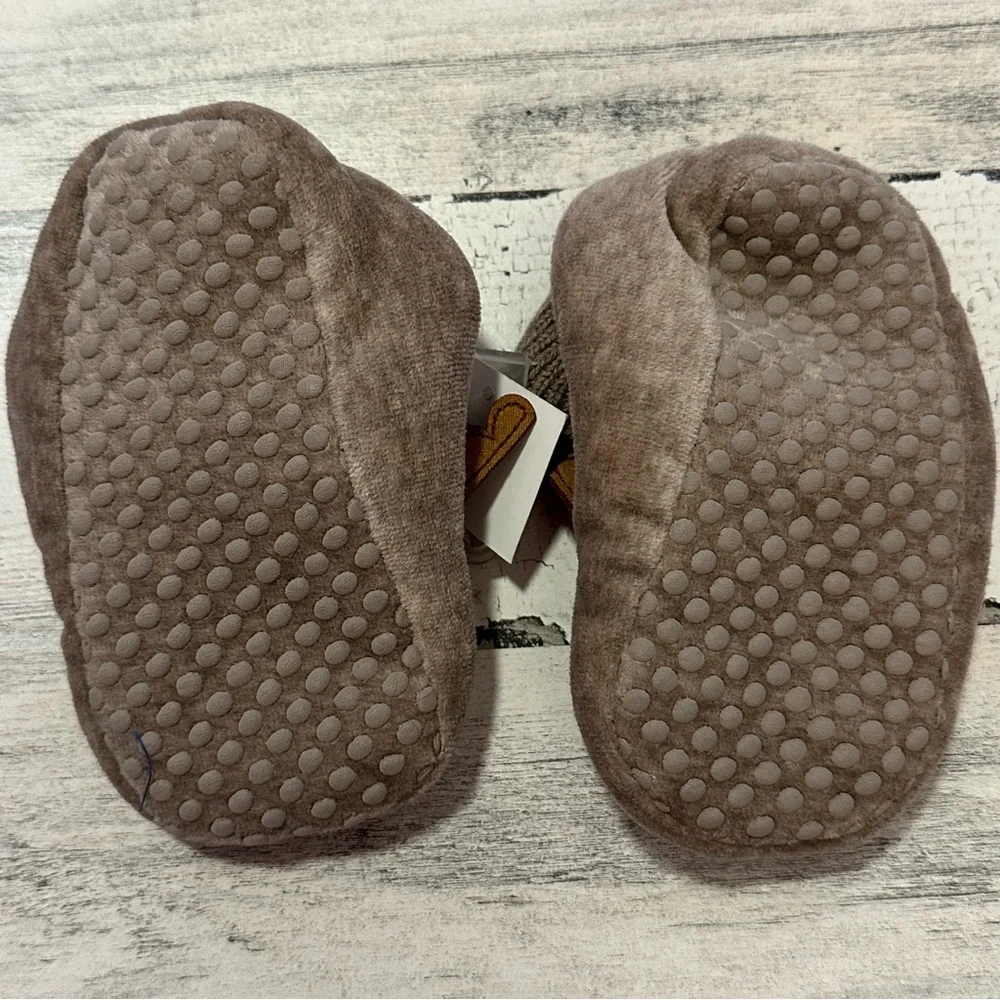 Toddler Reindeer Slippers Size 6-6.5 NEW